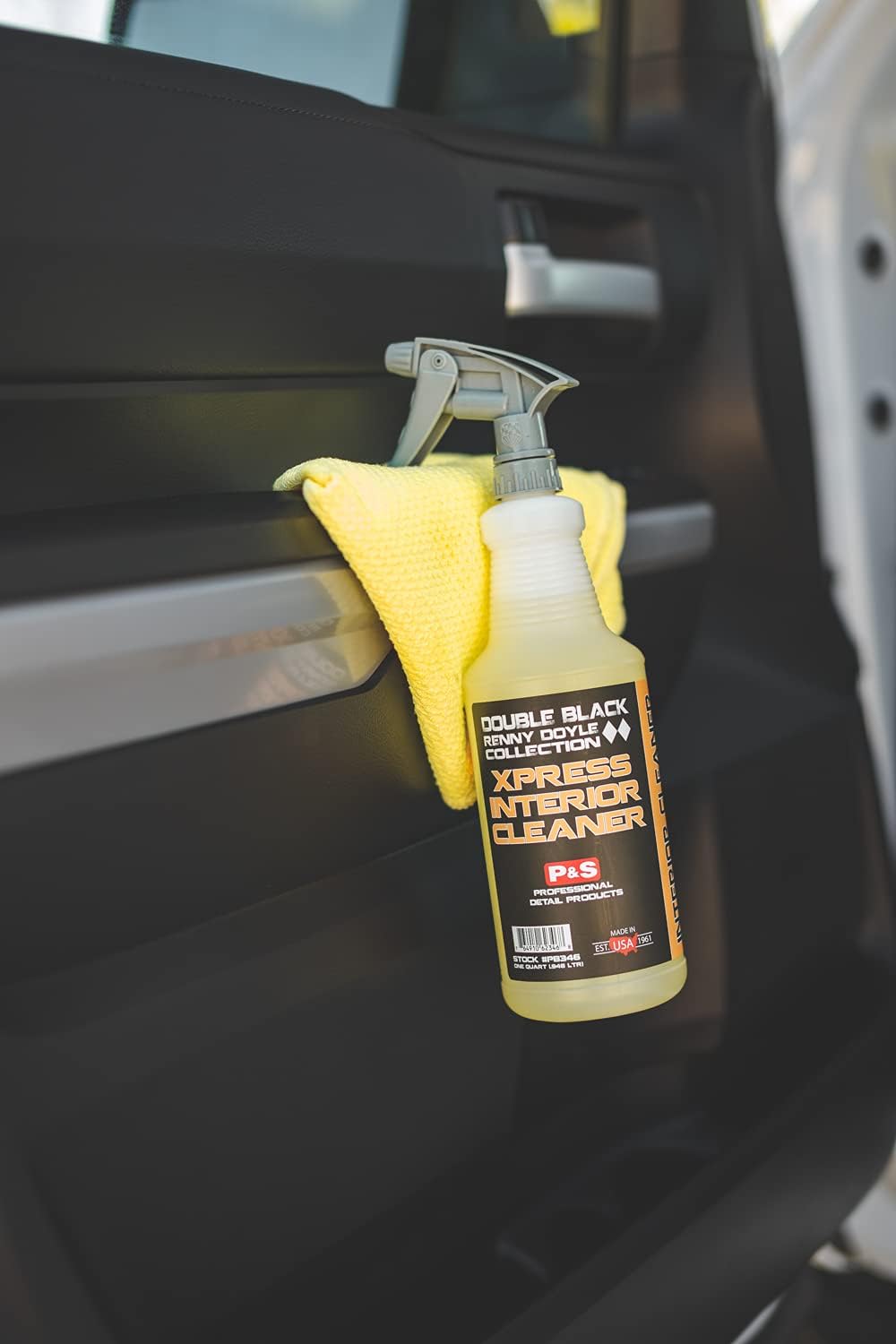 P & S PROFESSIONAL DETAIL PRODUCTS - Xpress Interior Cleaner, All-In-One Solution Safely Removes Traffic Marks, Dirt, Grease, Oil; Works on Leather, Vinyl, Plastic; Fresh Scent - 5 Gallon