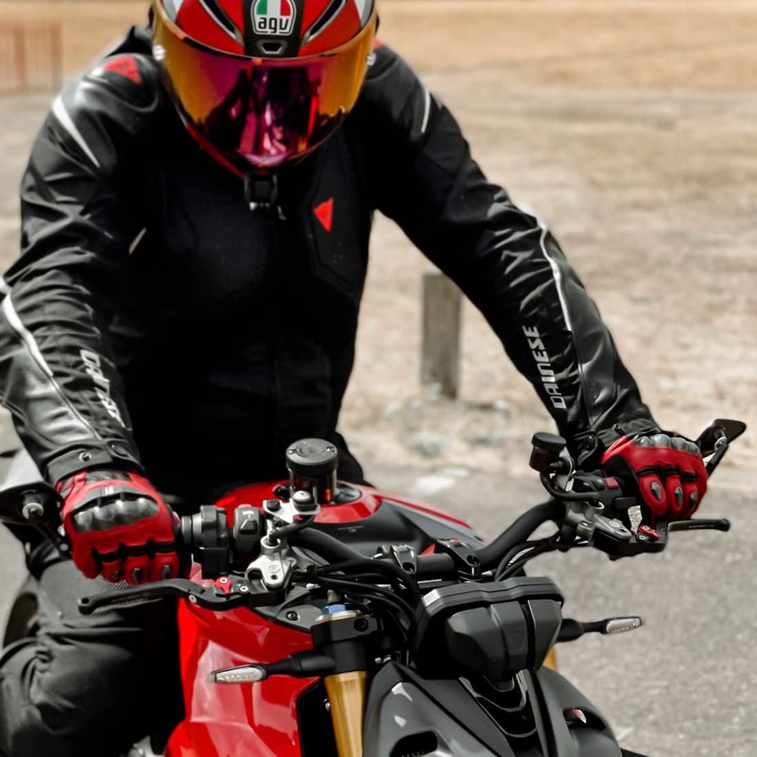 Harssidanzar Breathable Leather Motorcycle Gloves Touchscreen for Men Women KM046