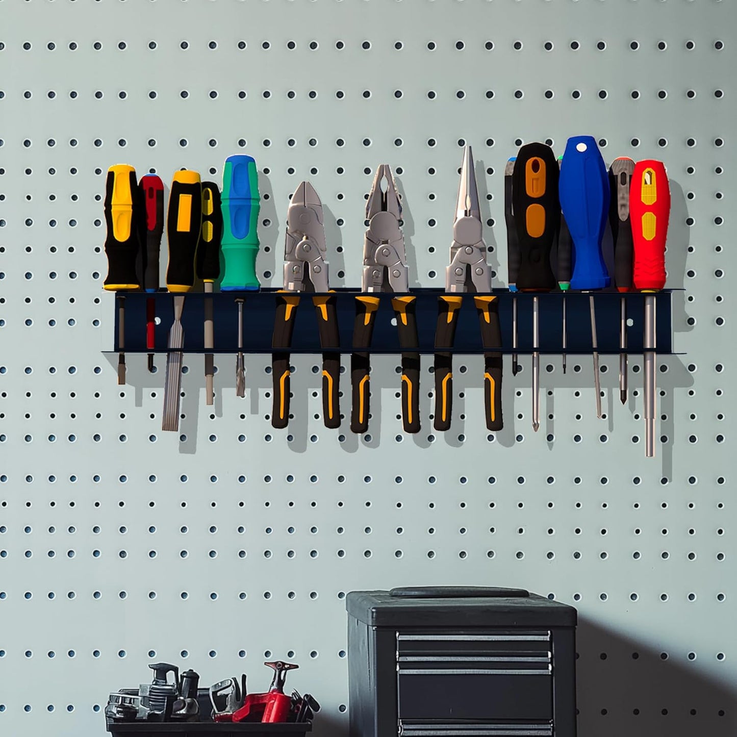 Screwdriver Organizer, Pliers Rack, Heavy Duty Wall Mounted Tool Storage Rack, Hand Tools Organizer, Metal Organizer for Garage Workshop, Garage Wall Mount，15.75 Inch