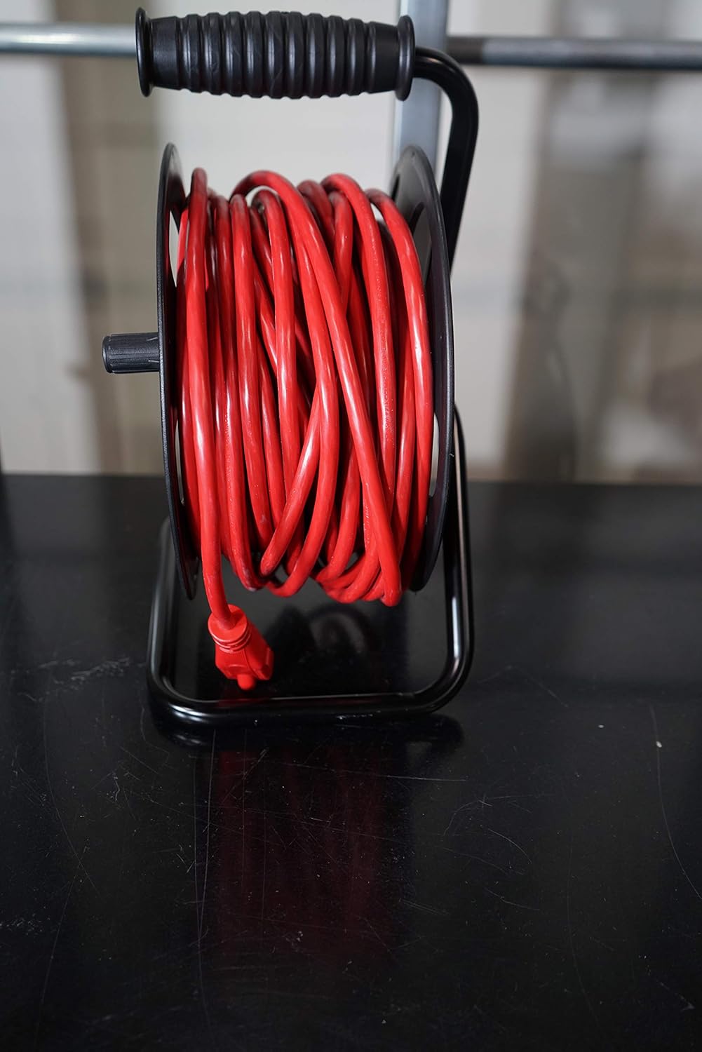 Woods Heavy Duty Metal Extension Cord Reel Stand, Holds up to 100 Ft 14/3 Cords, Black, 22849