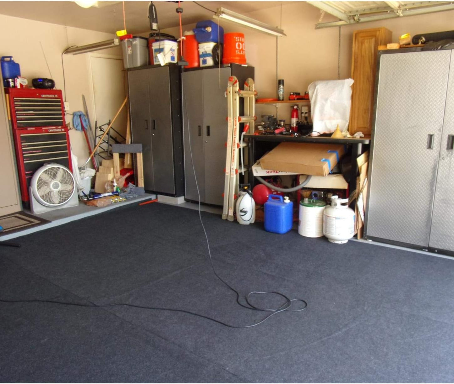 Garage Floor Mat，Absorbent Oil Mat—Floor Mat for Golf Carts,Motorcycles，Protect Garage and Shop Floor Surface，Absorbent Felt and Leak-Resistant Anti-Slip Backing，Reusable/Washable (7'6"x21')