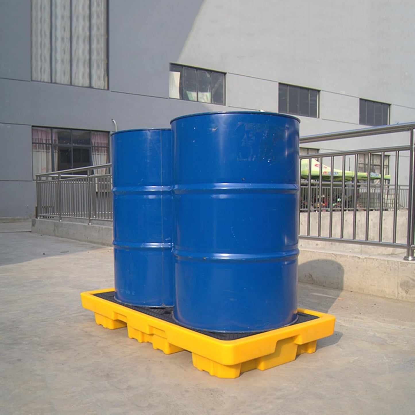 2 Drum Containment Spill Pallet, Polyethylene Low Profile Paint Bucket Tray, Industrial Garage Storage Detachable Shipping Leakproof Platform (Color : Yellow-2 Pack, Size : 51.2"x26.8"x3.9"