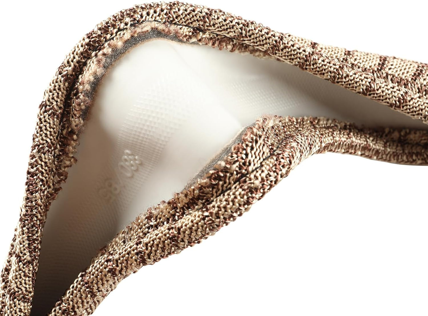 Auto Newer Breathable Steering Wheel Cover Suitable For Four Seasons，Anti-Slip Design，Odorless，Easy Carry Unviersal Fit for Truck SUV Sedans Vans，Interior Accessories Standard Size[14" 1/2-15"]（Beige）