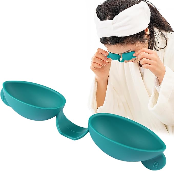 Eye Wash Cups, Remove Debris or Irritants and Feel Refreshed, Clean Both Eyes Simultaneously by just Blinking 20 Times, Made of Silicone for Safety and Flexibility. (Green)