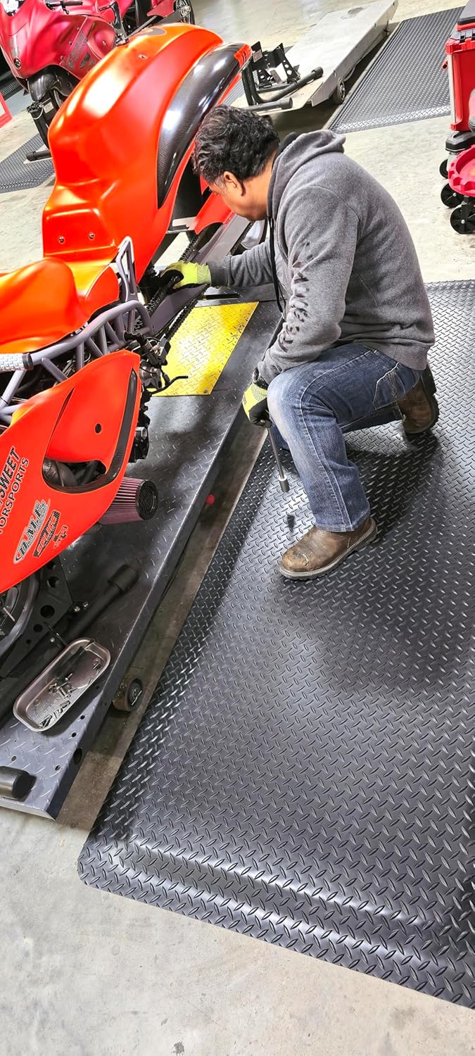 Rhino Mats, American Classic Diamond Anti-Fatigue Mats, Industrial Ergonomic Comfort Standing Mat for Work, Home, Garage, Office, Kitchen or Anywhere (Black 1" Thick, 3 FT. x 7 FT.)