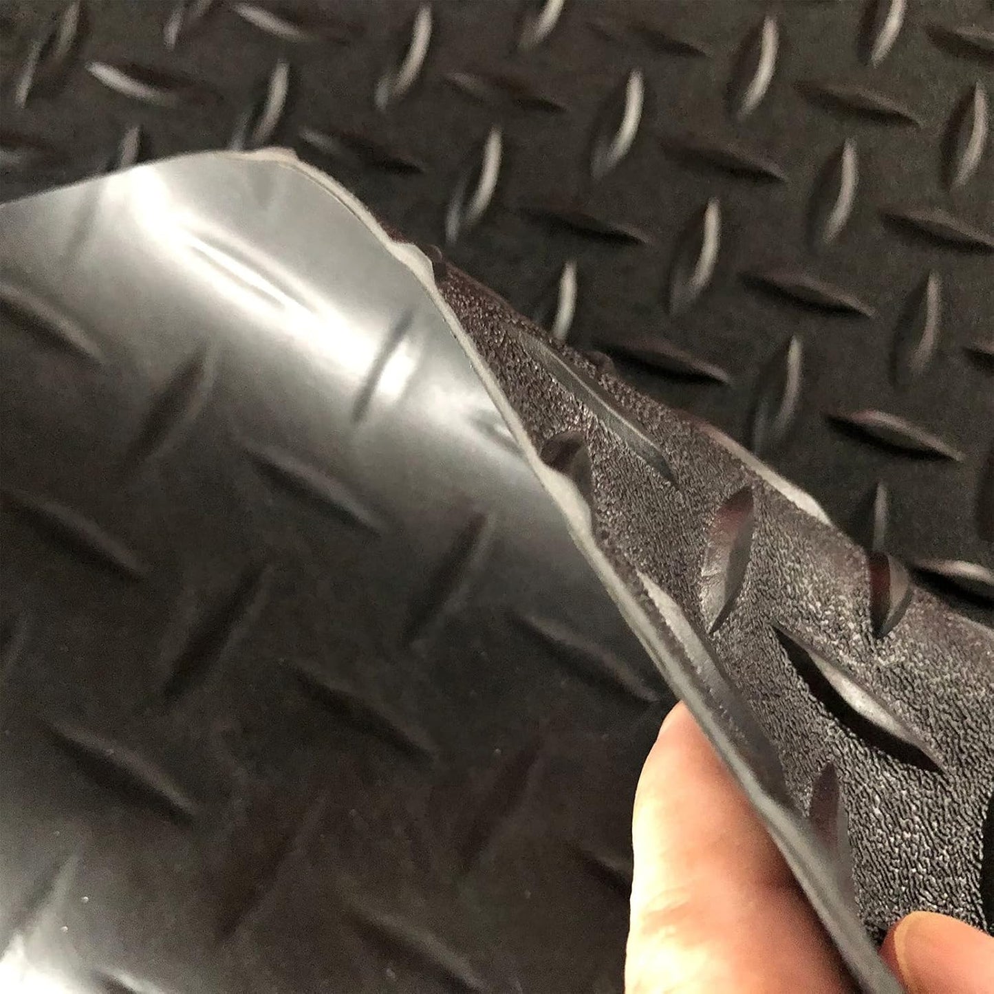 2.5mm Thickened 7.5Ft x 27Ft Garage Floor Mat Rubber Flooring Roll 202.5sqft Diamond Plate PVC Rubber Trailer Mat Non-Slip Floor Protector Mat for Garage Warehouse Basement Trailer - Black