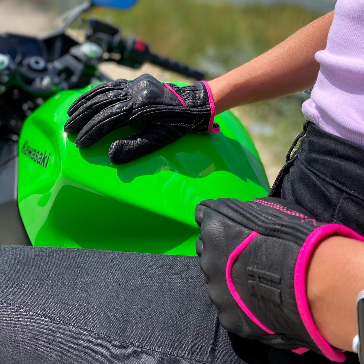 Harssidanzar Women's Motorcycle Gloves,Leather Motorcycle Gloves, Motorbike Gloves, Road Racing, Cycling, Climbing, Powersports Gloves Touchscreen GL016