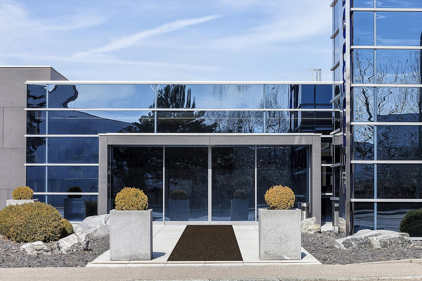 KOECKRITZ Heavy Duty Durable All Weather Indoor/Outdoor Non Slip Entrance Mat Rugs and Runners for Office Business Building Home Garage Front Door - 2' x 3' Brick